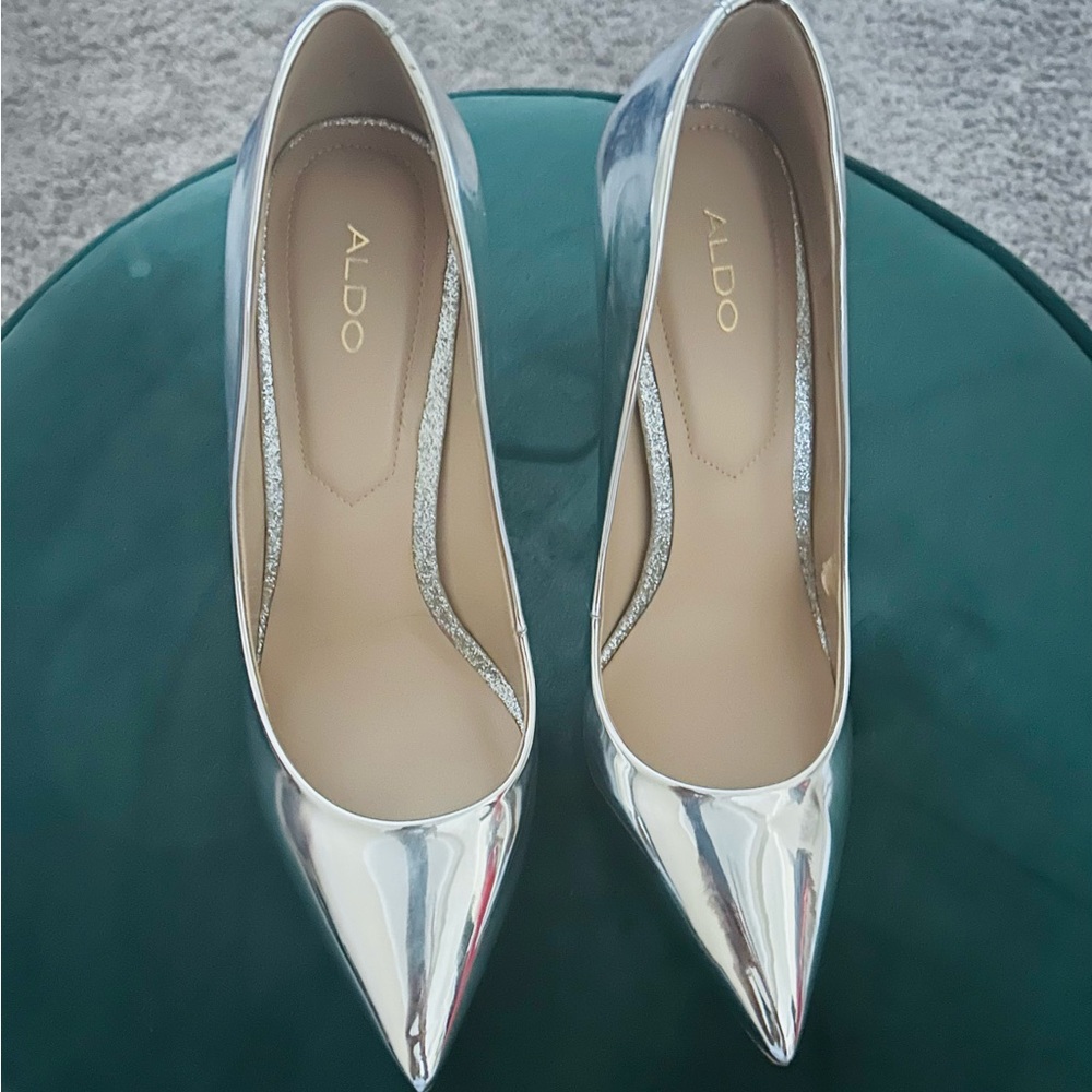 ALDO Silver Pointed-Toe Pumps